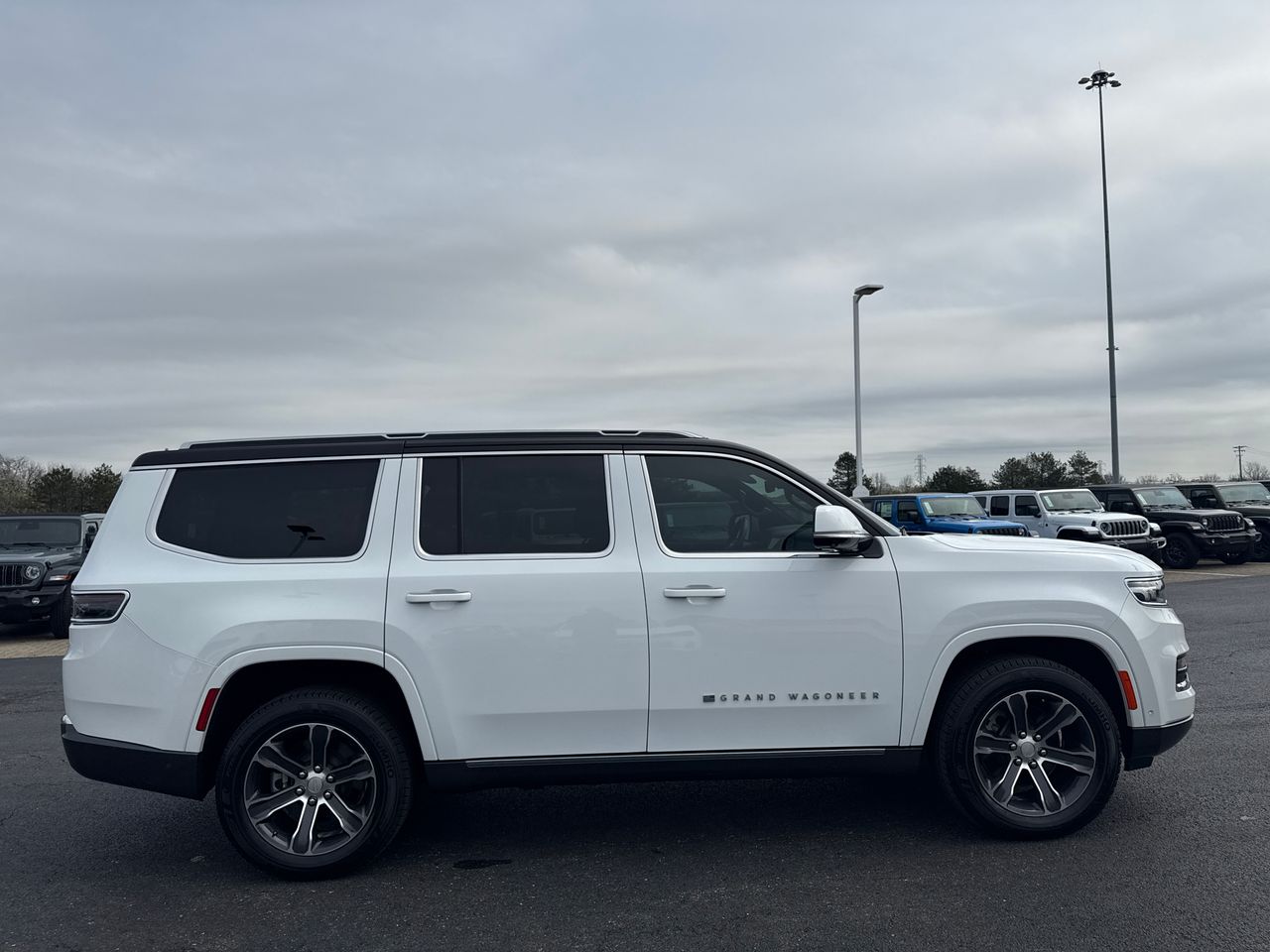 View vehicle photo 2