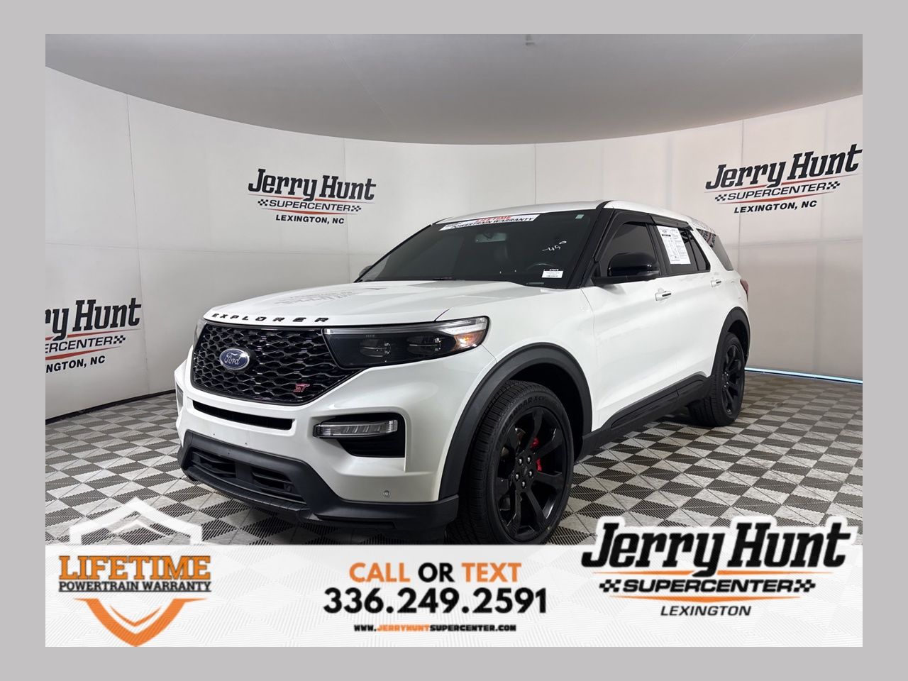 White Metallic 2022 Ford Explorer ST AWD SUV / Crossover All-Wheel Drive Automatic