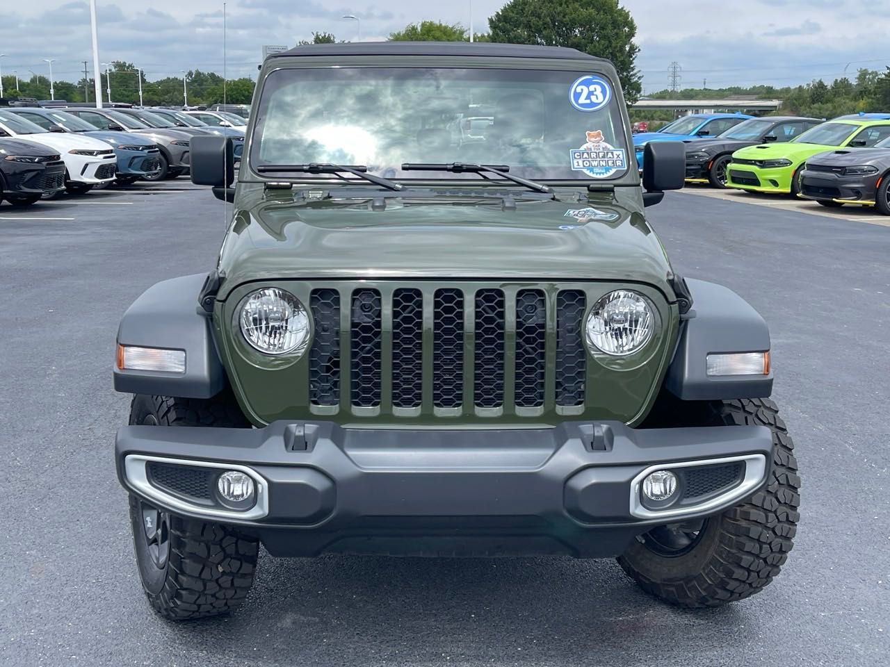 2023 Jeep Gladiator Sport 8