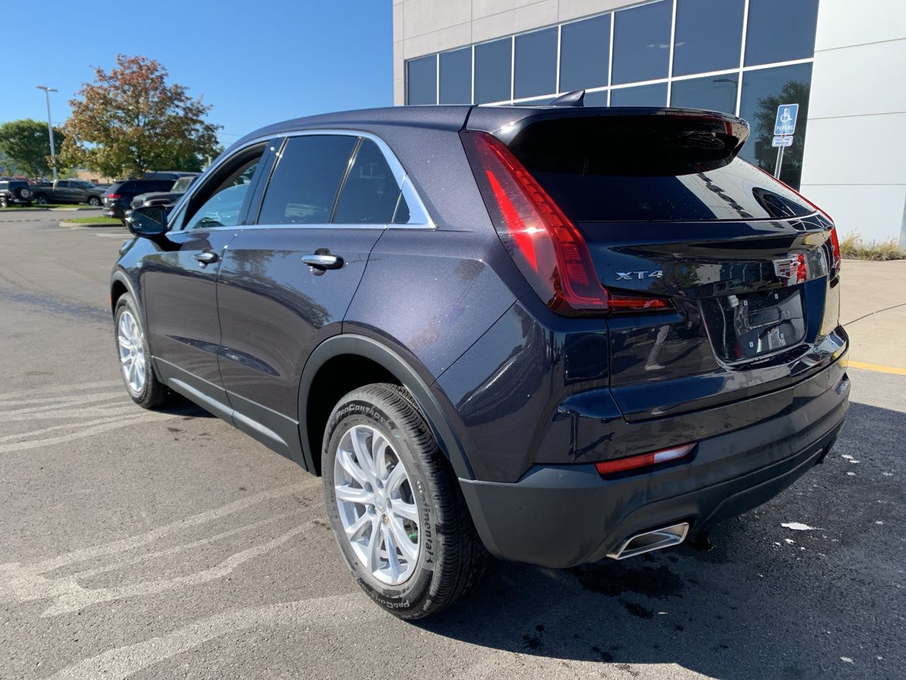 2022 Cadillac XT4 Luxury 5