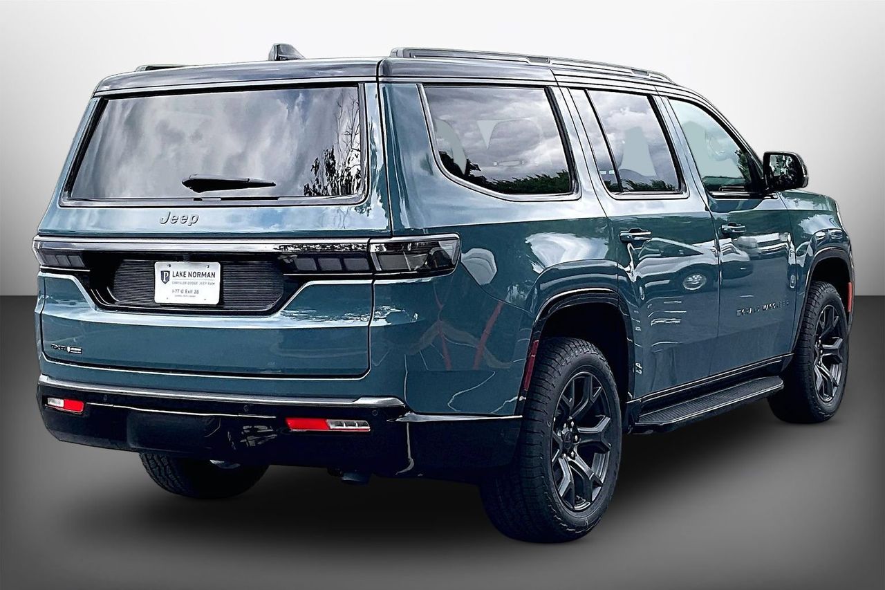 New 2026 Blue Jeep Upland image 8