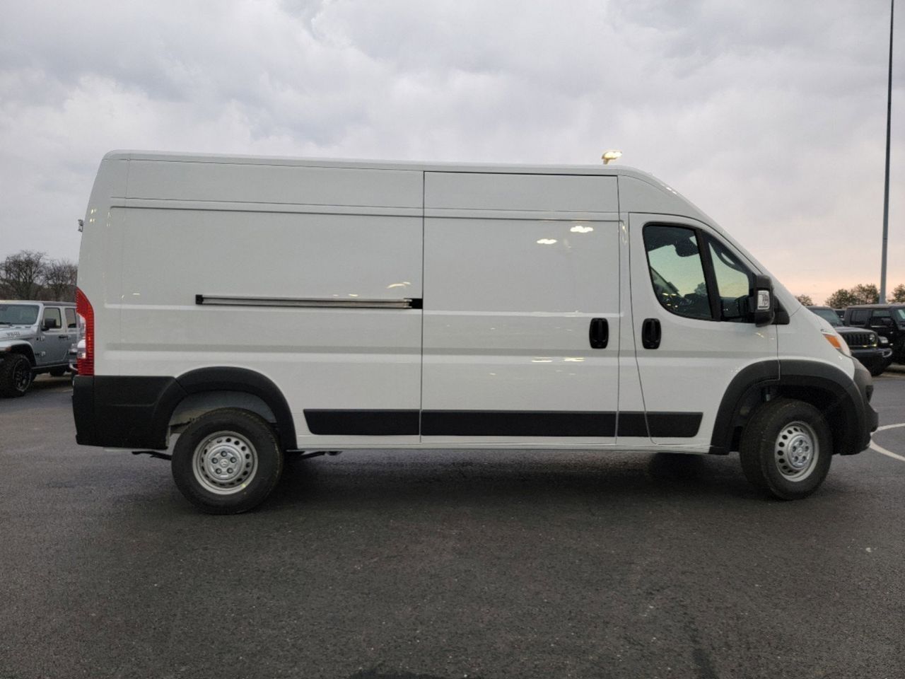 2024 Ram ProMaster 3500 High Roof 8