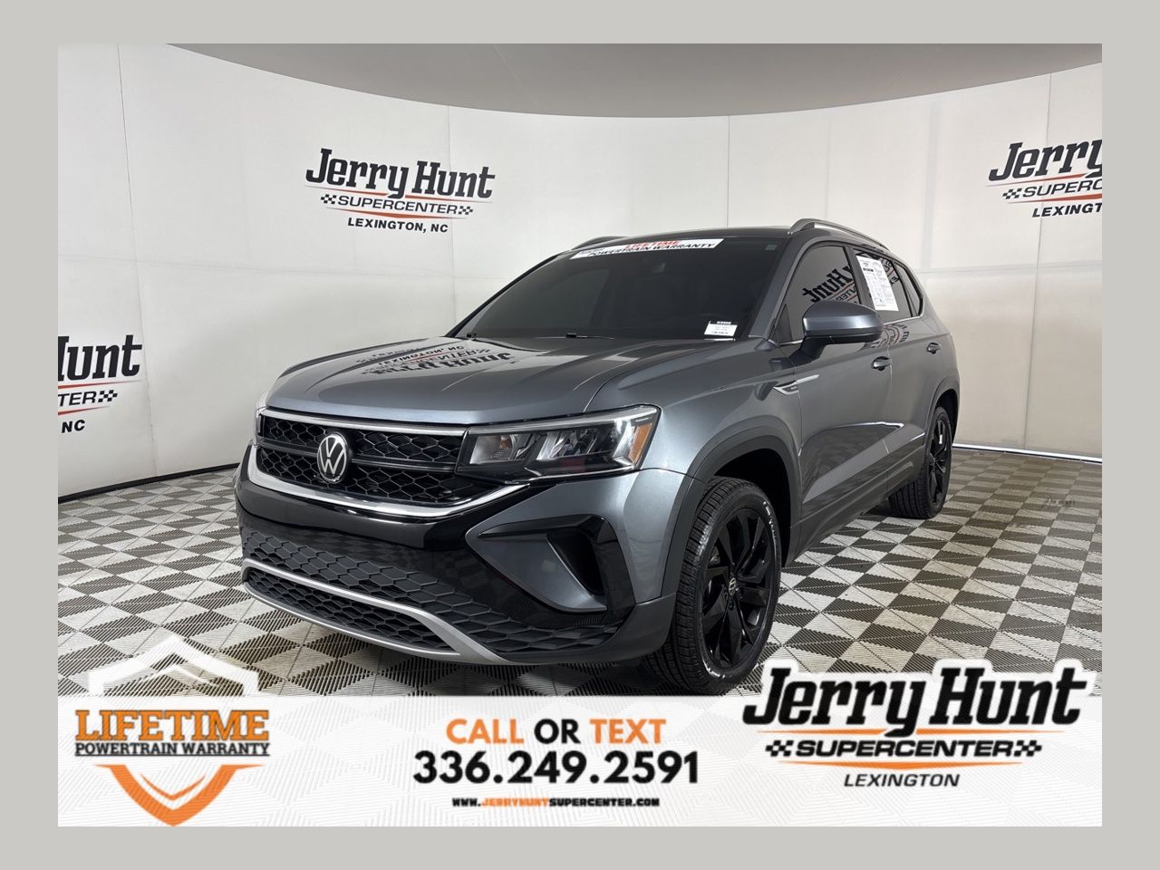 Platinum Gray Metallic 2024 Volkswagen Taos SE FWD SUV / Crossover Front-Wheel Drive 8-Speed Automatic