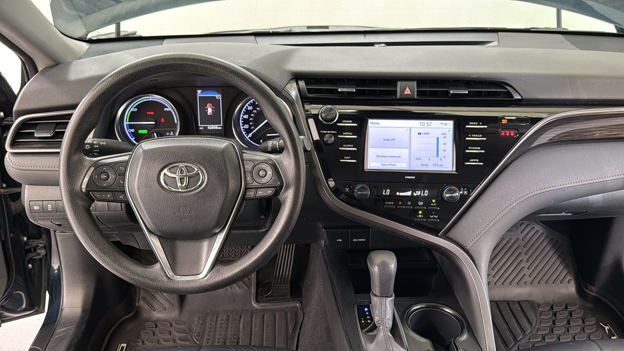 Used 2020 Blue Toyota LE image 17