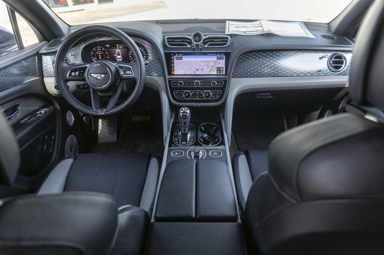 Used Car 2025 Bentley Bentayga  S For Sale Under $240,000 In Austin, Texas