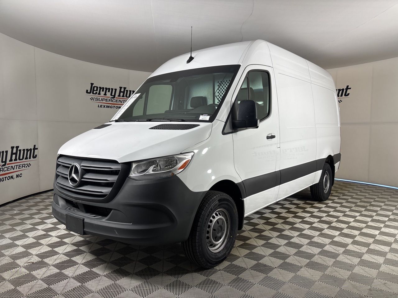 2024 Mercedes-Benz Sprinter Cargo 2500 144 RWD