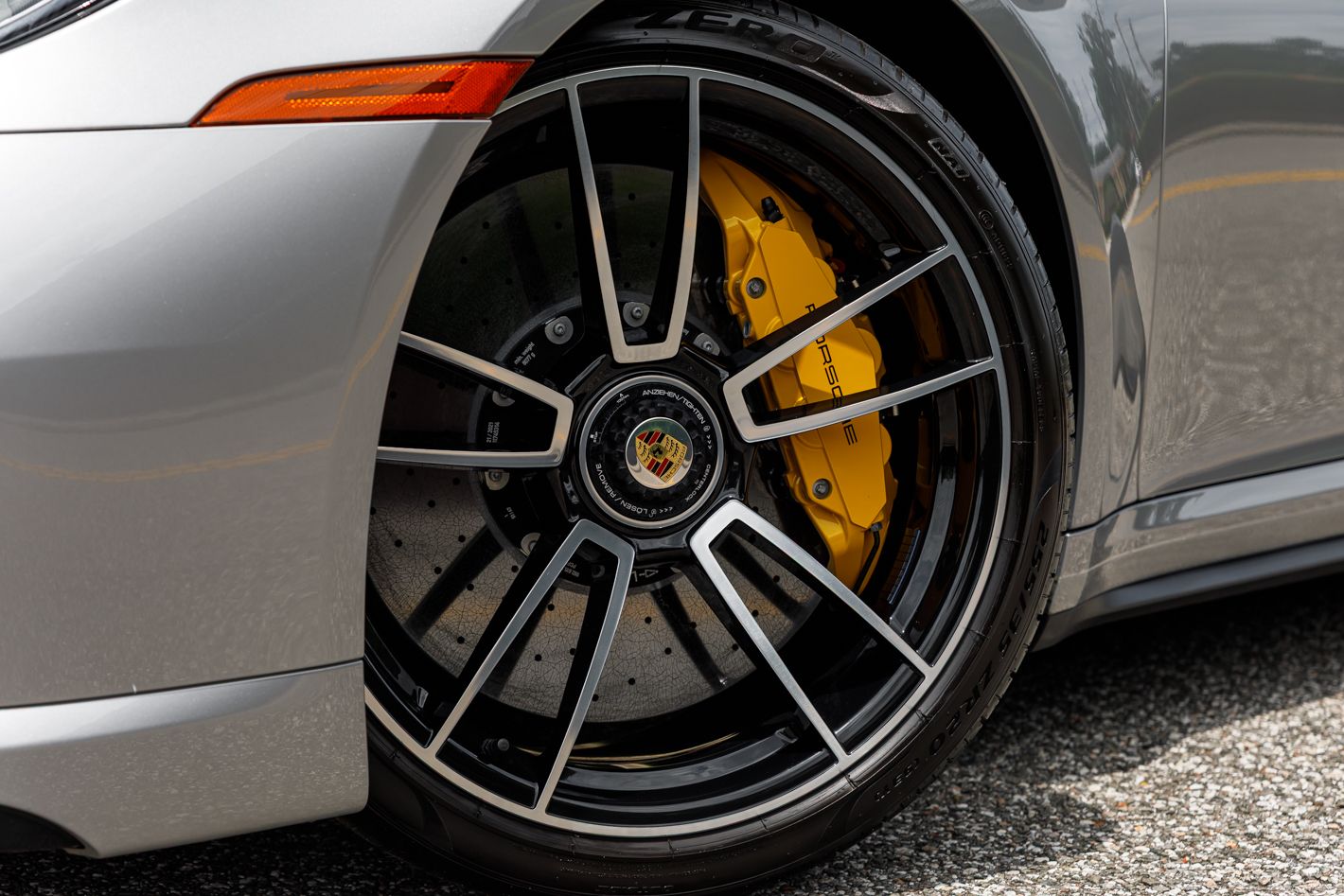 2021 Porsche 911 Turbo S - Photo 35