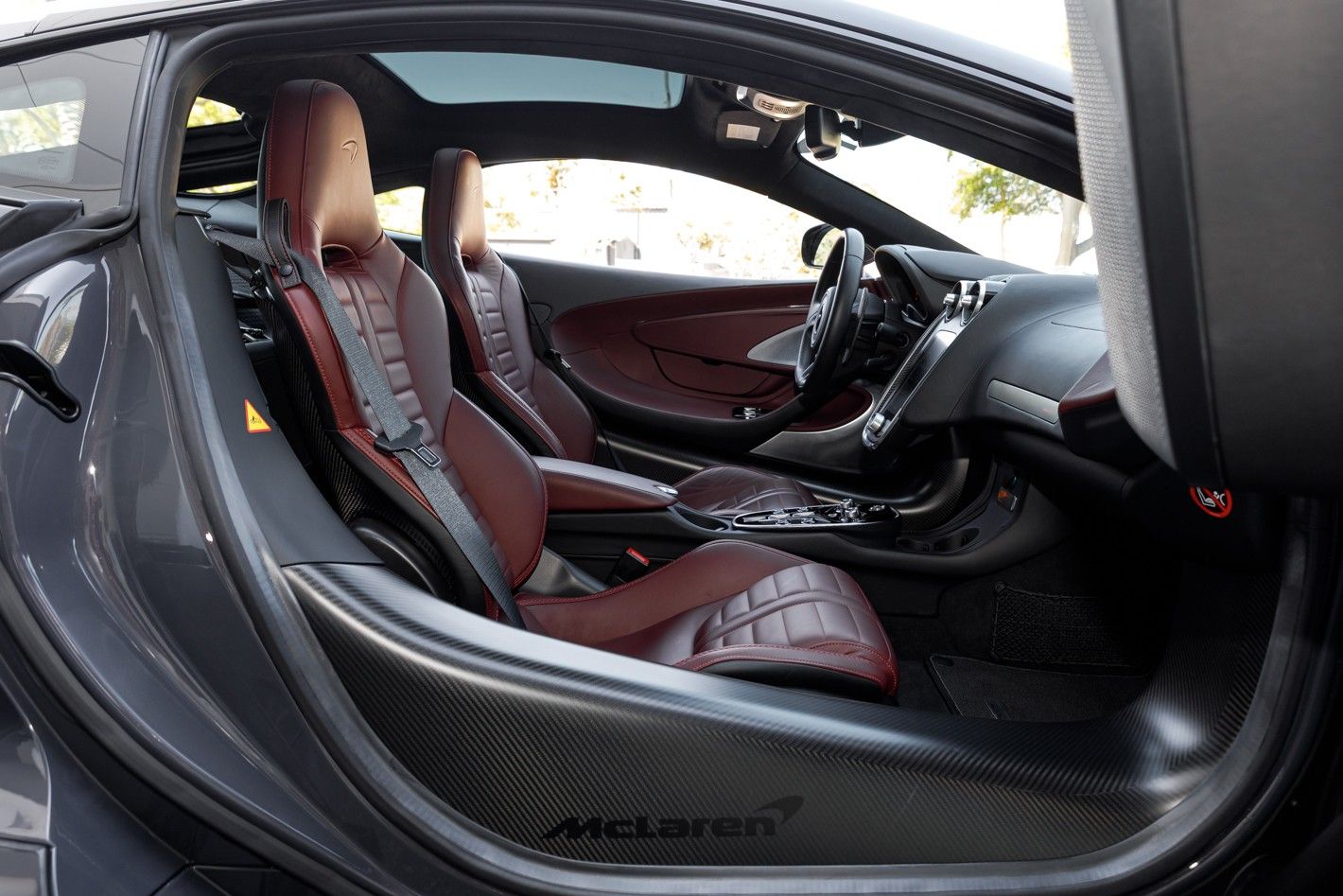 2025 McLaren GTS Base - Photo 48