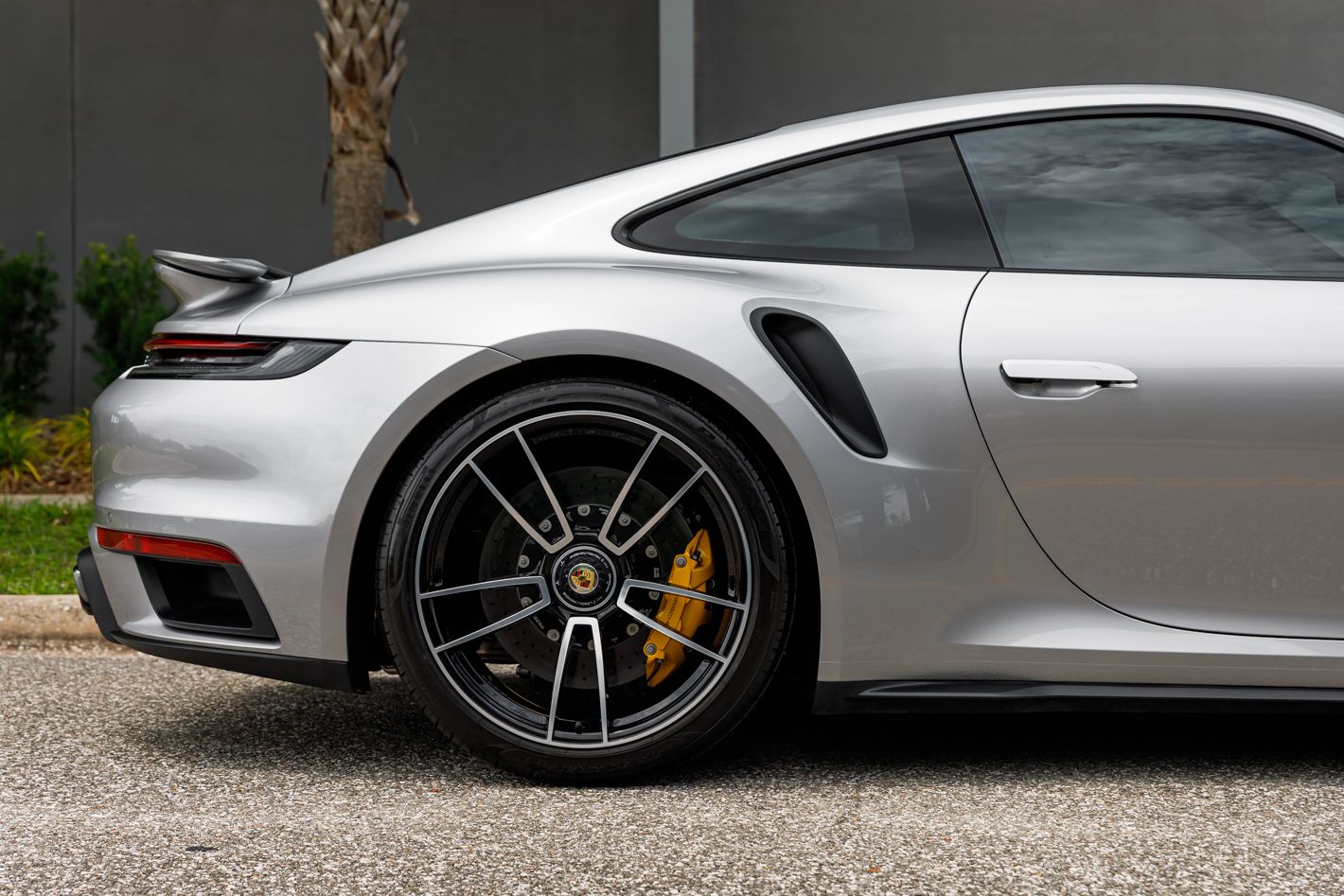 2021 Porsche 911 Turbo S - Photo 15