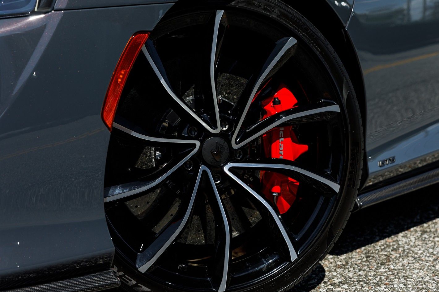 2025 McLaren GTS Base - Photo 36
