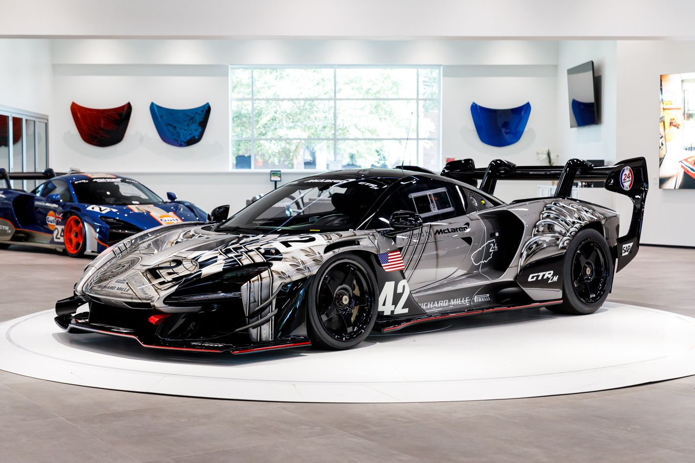 2020 McLaren Senna's photo