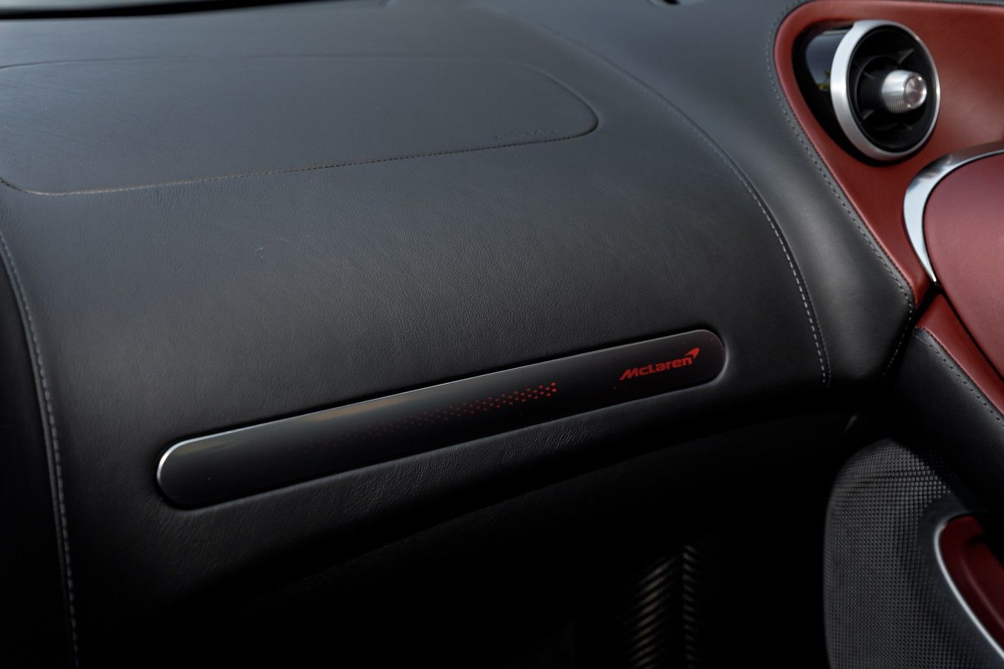 2025 McLaren GTS Base - Photo 39