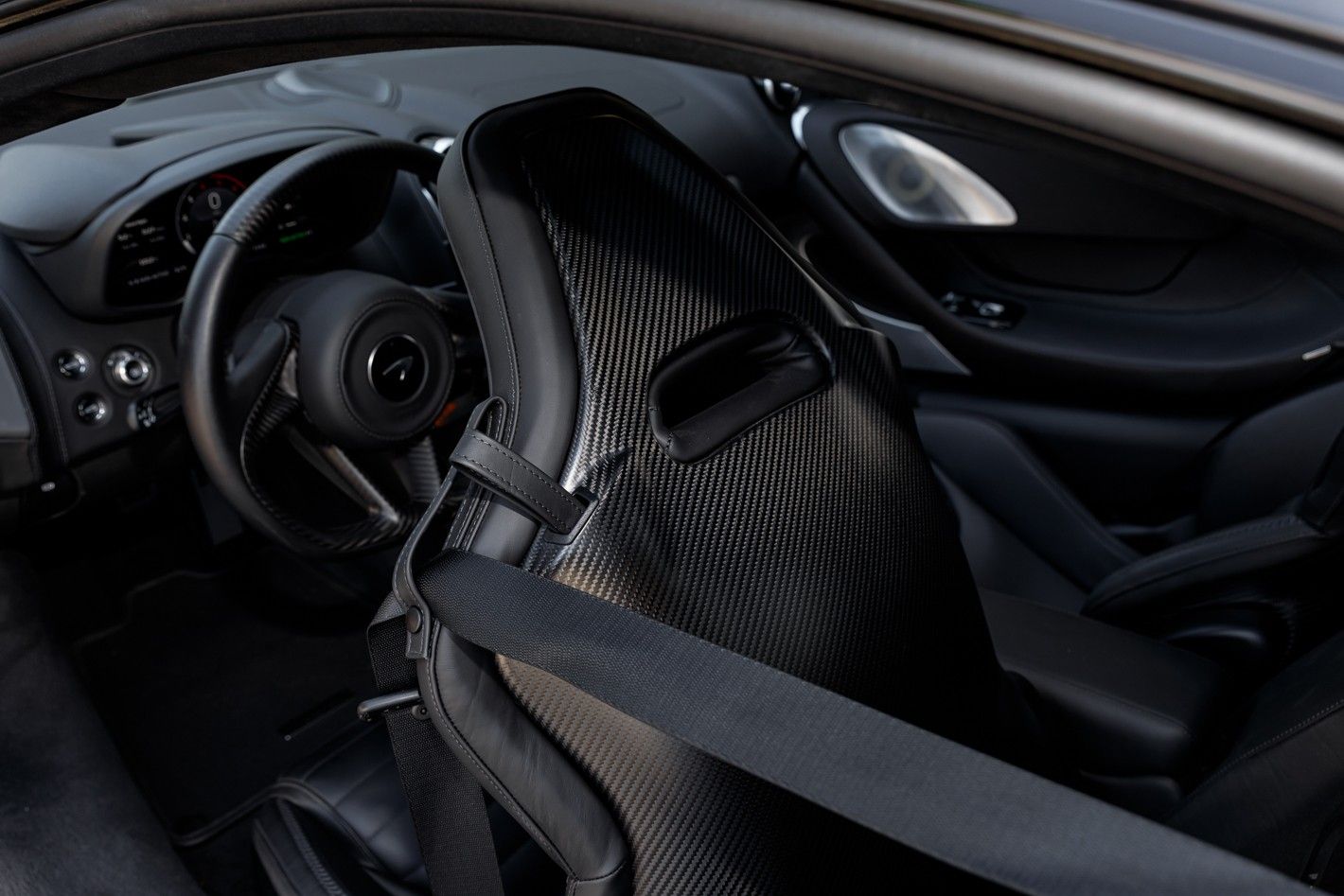 2025 McLaren GTS Base - Photo 32