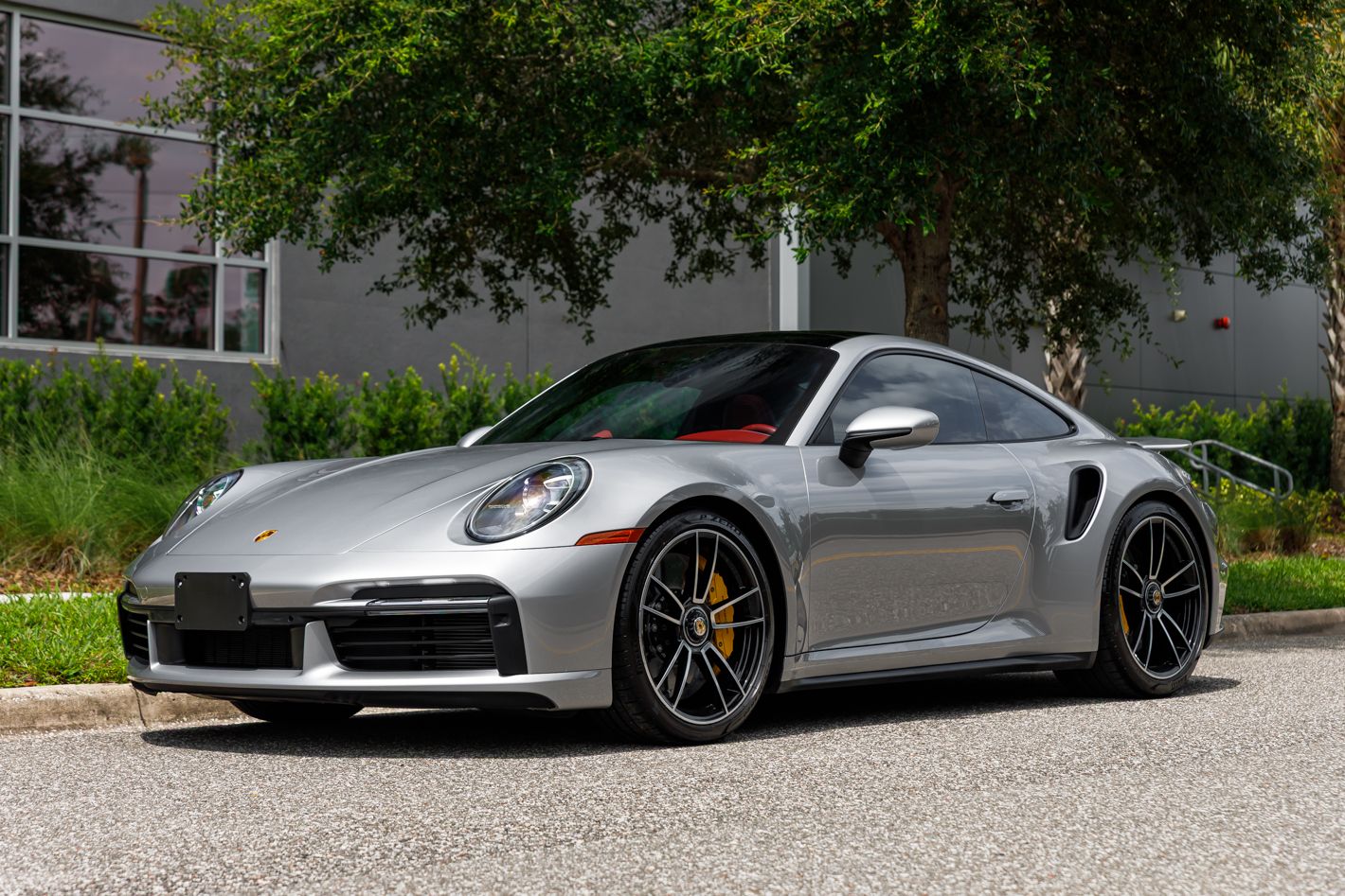 2021 Porsche 911 Turbo S - Photo 32
