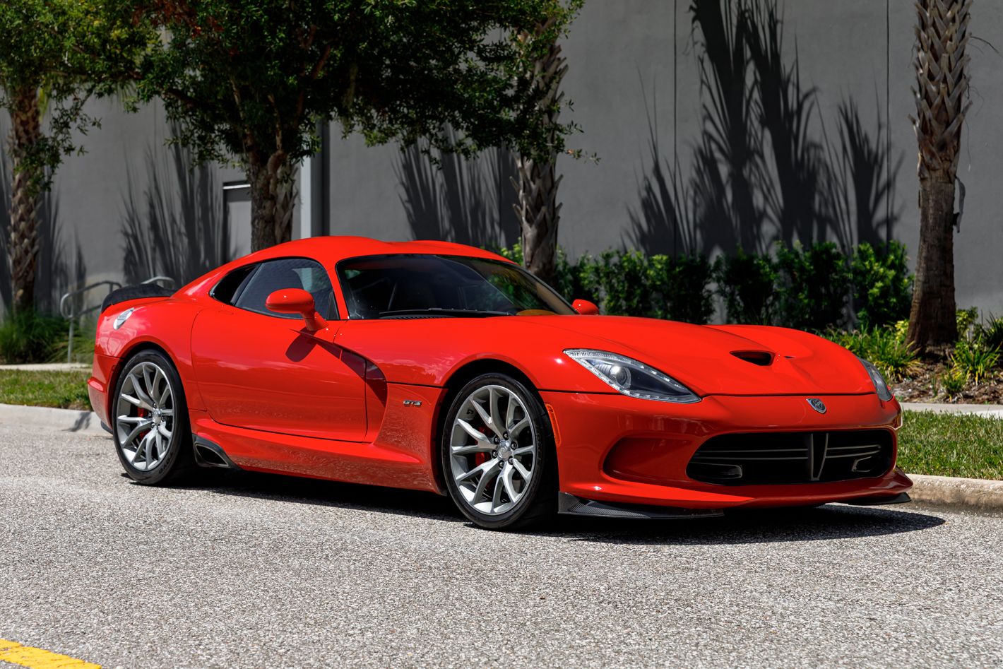 Adrenaline Red 2014 Dodge Viper Coupe Rear-Wheel Drive 6-Speed Manual