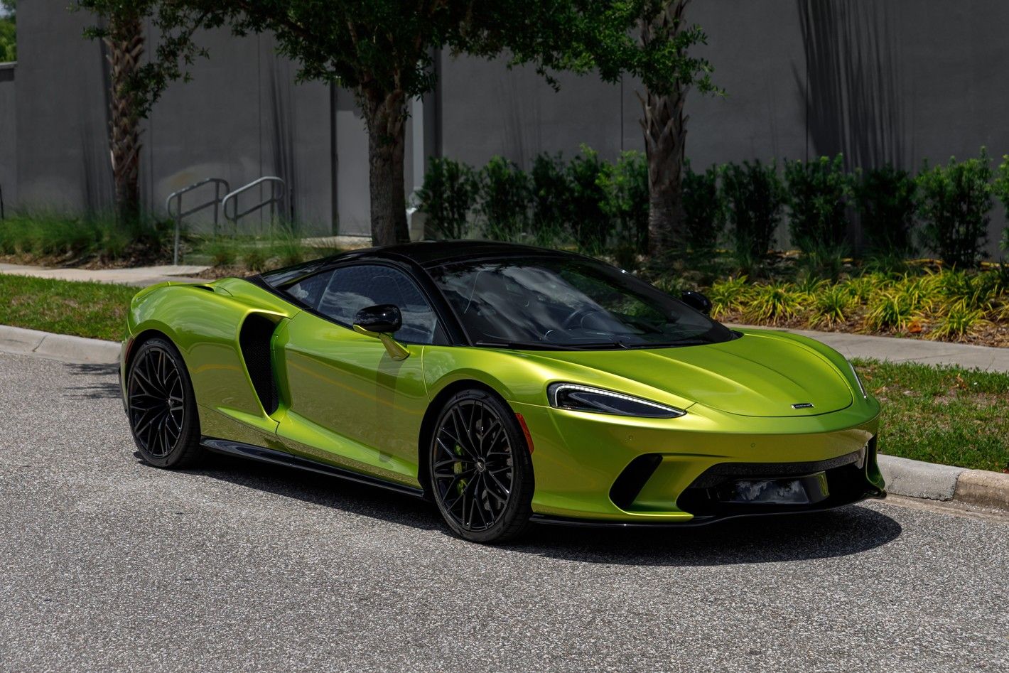 2023 McLaren GT RWD