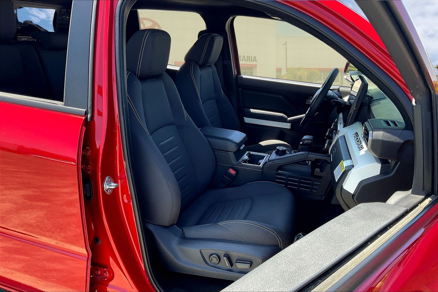 2024 Toyota Tacoma TRD Off-Road photo