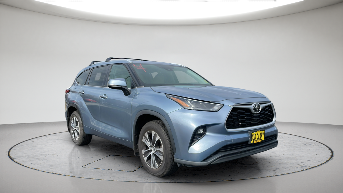 Blue 2022 Toyota Highlander SUV / Crossover All-Wheel Drive 8-Speed Automatic