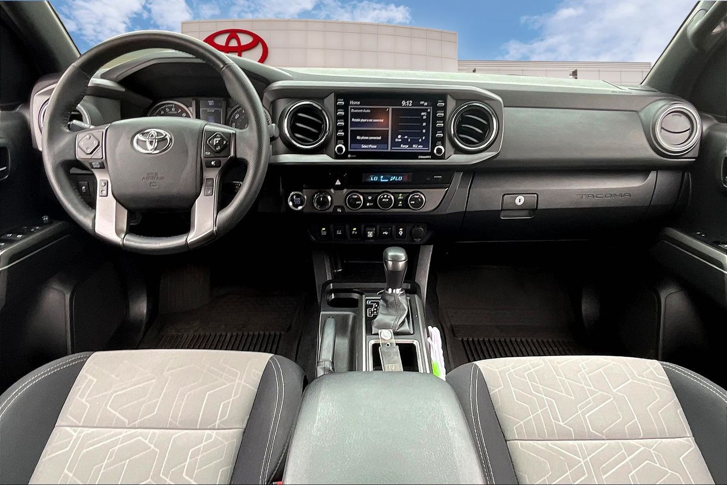 2022 Toyota Tacoma TRD Off-Road photo