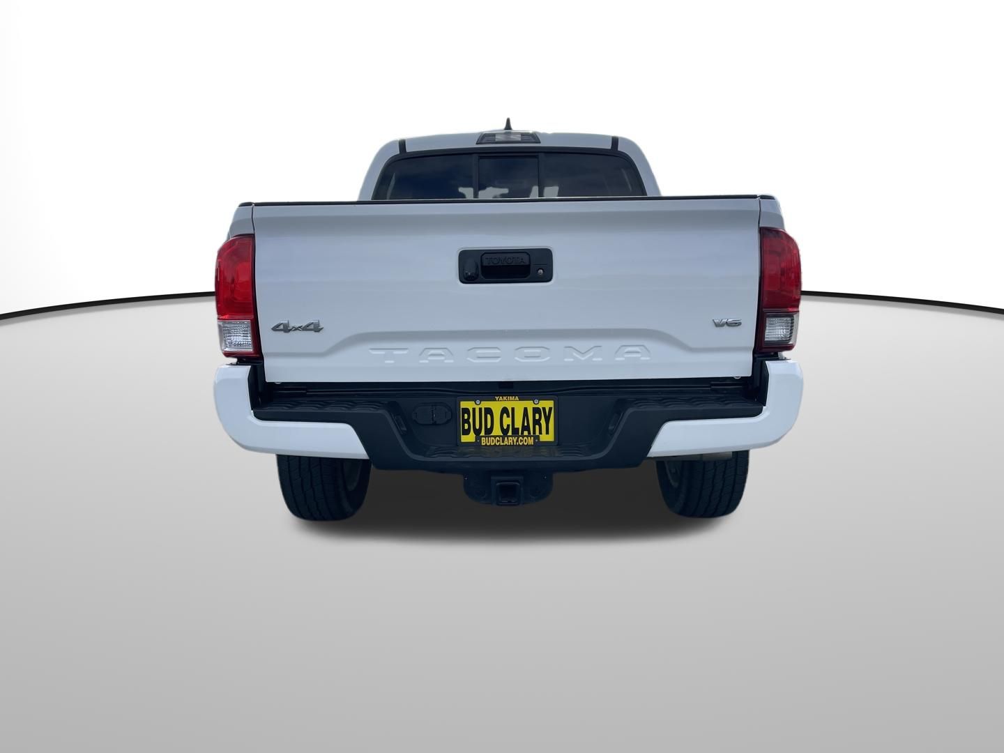 View vehicle photo 5