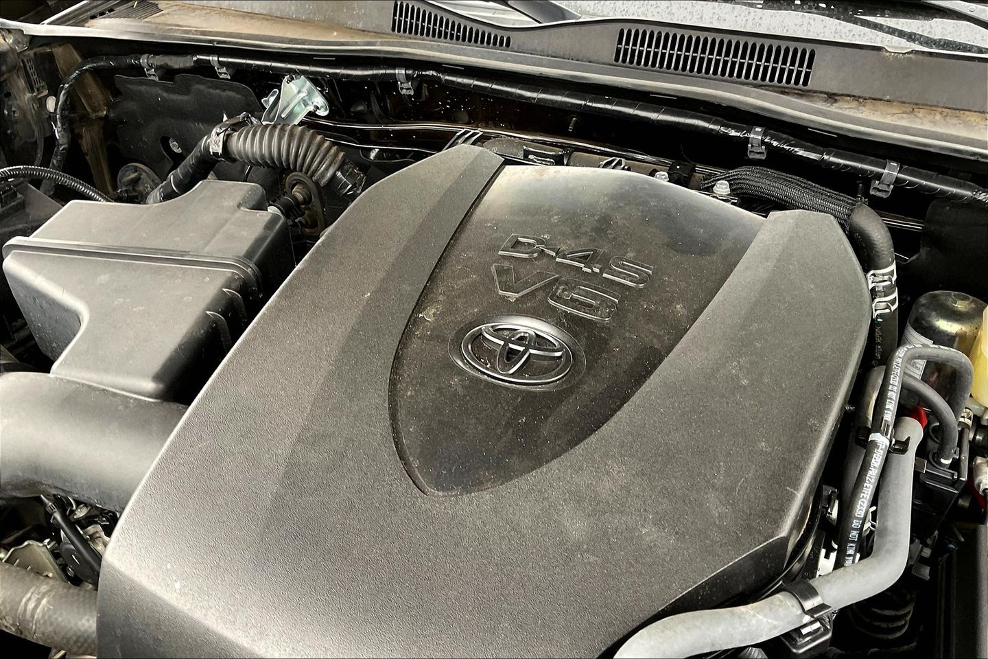 2022 Toyota Tacoma TRD Off-Road photo
