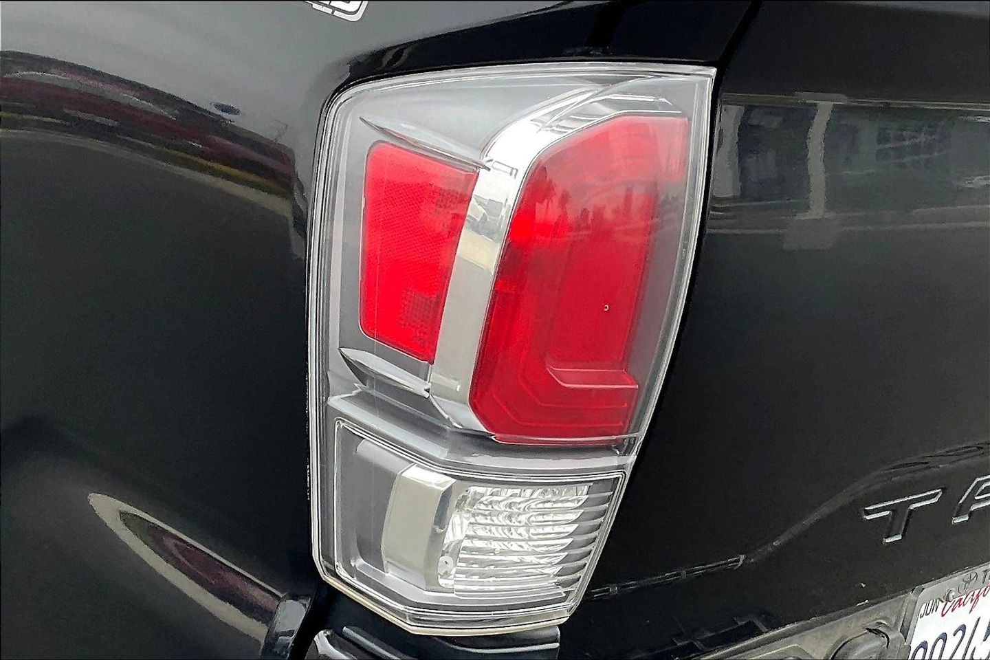 2022 Toyota Tacoma TRD Off-Road photo