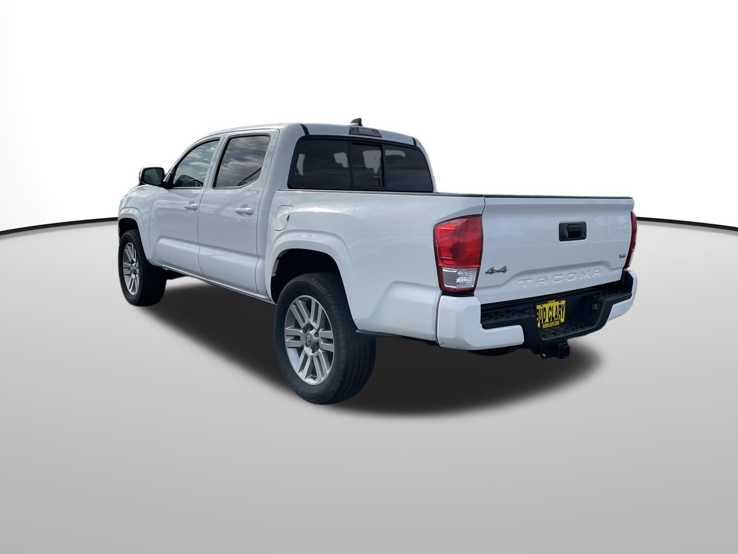 View vehicle photo 6