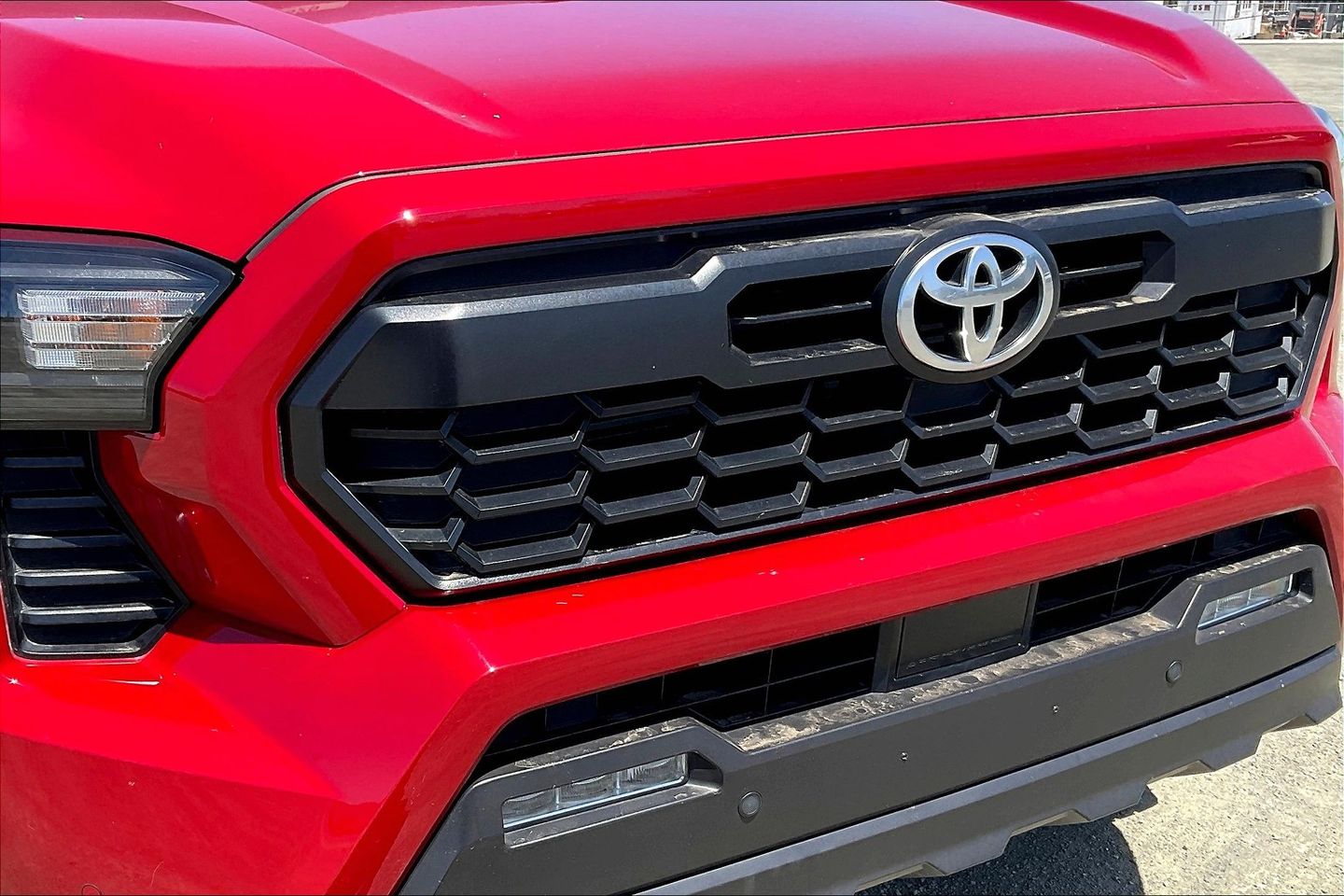 2024 Toyota Tacoma TRD Off-Road photo