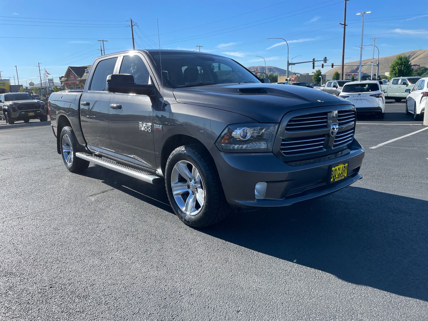 Gray (Granite Crystal Metallic Clearcoat) 2014 RAM 1500 Pickup Truck Four-Wheel Drive 8-Speed Automatic