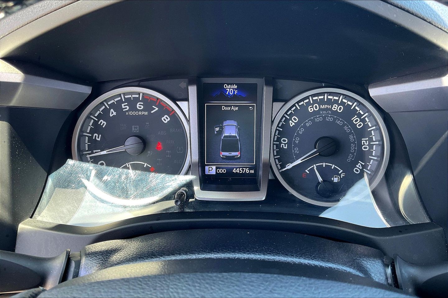 2022 Toyota Tacoma SR5 photo