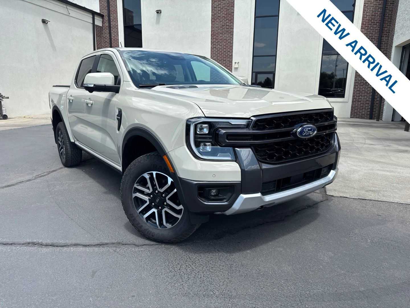Desert Sand 2025 Ford Ranger Pickup Truck Four-Wheel Drive Automatic