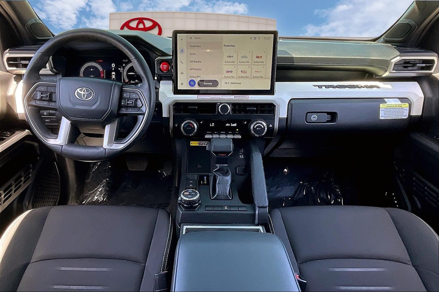 2024 Toyota Tacoma TRD Off-Road photo