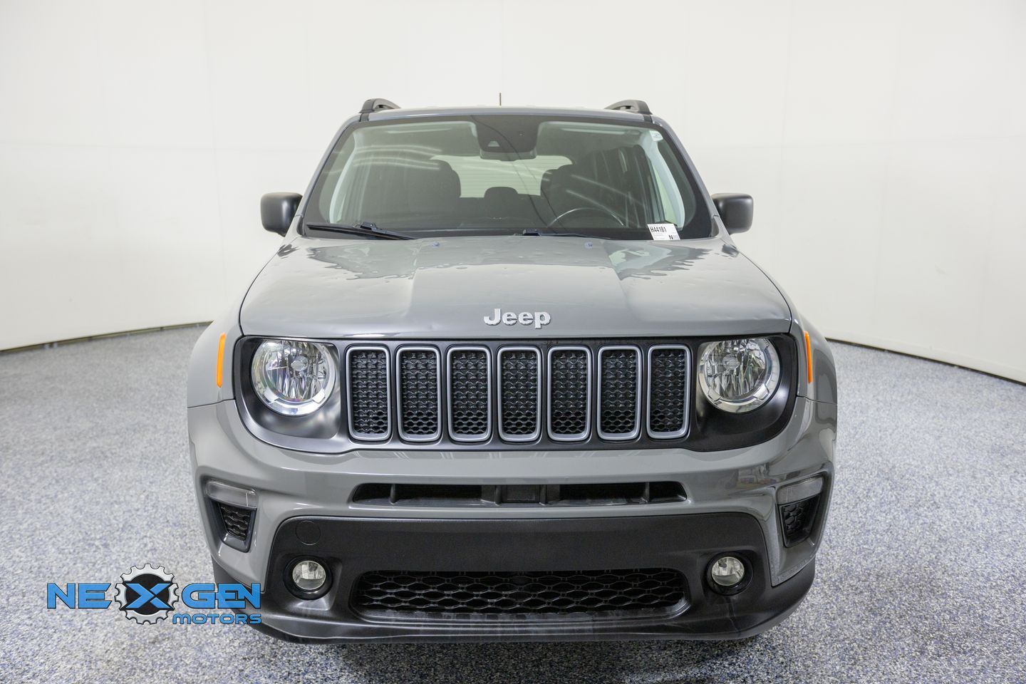 View vehicle photo 2