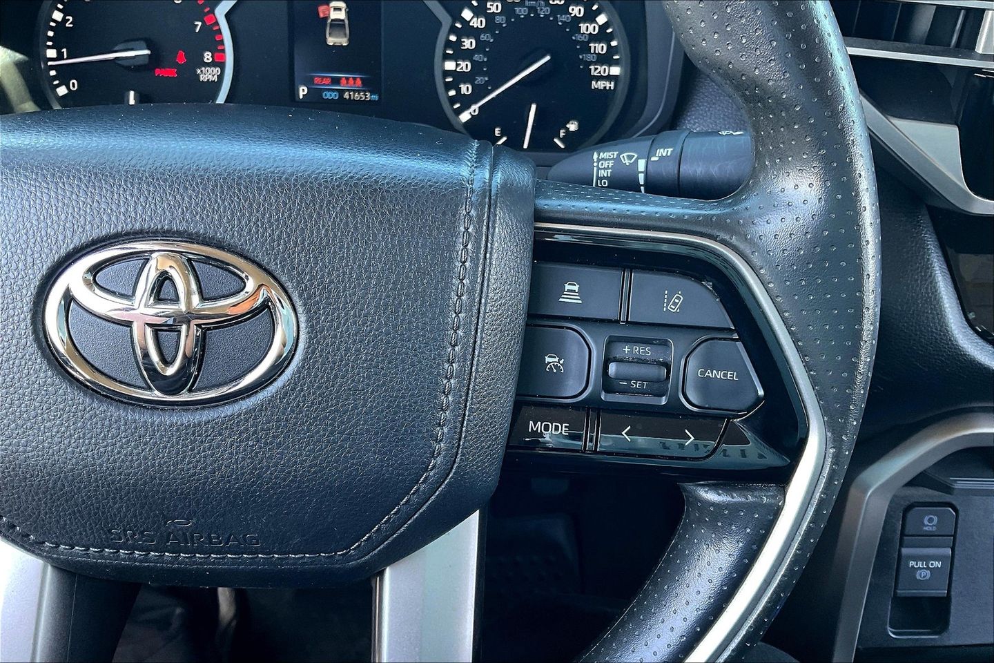 2022 Toyota Tundra SR5 photo