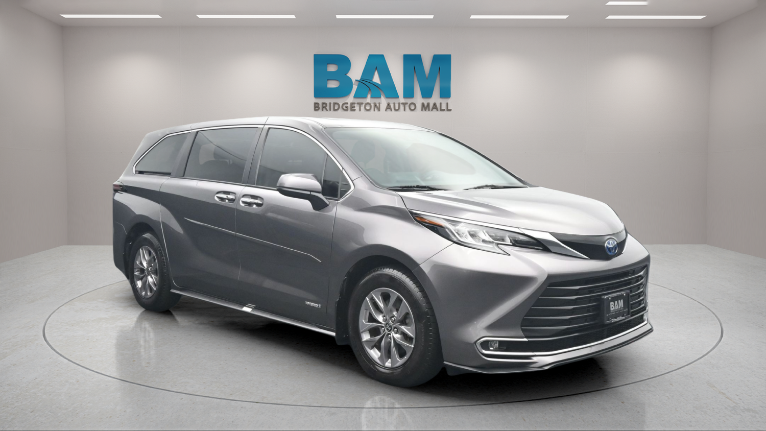 Predawn Gray Mica 2021 Toyota Sienna Minivan Front-Wheel Drive Continuously Variable Transmission