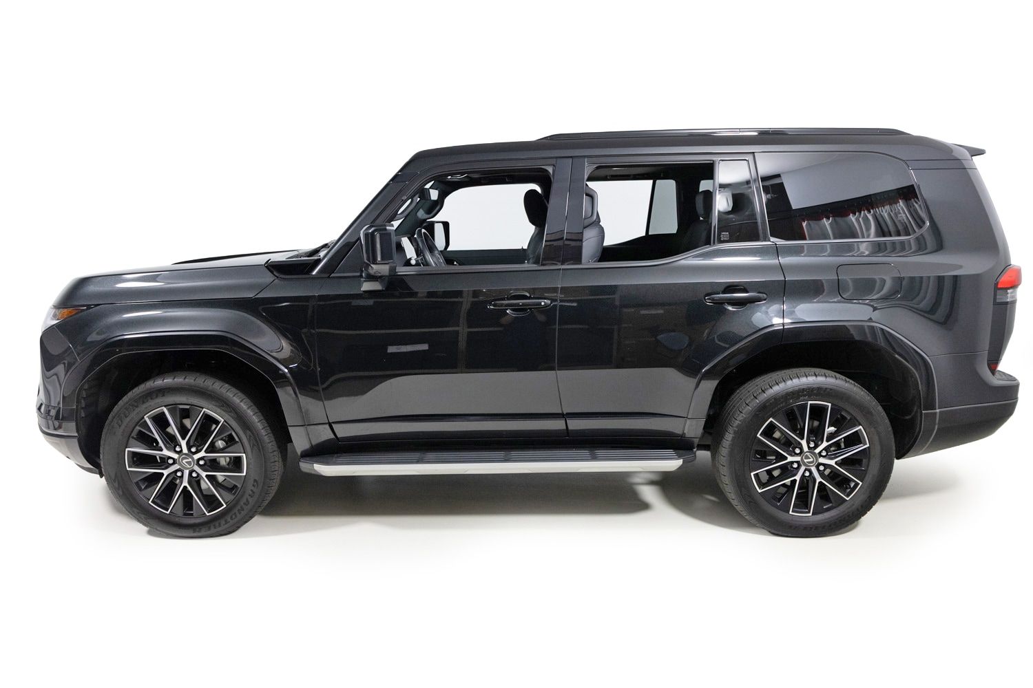 View vehicle photo 3