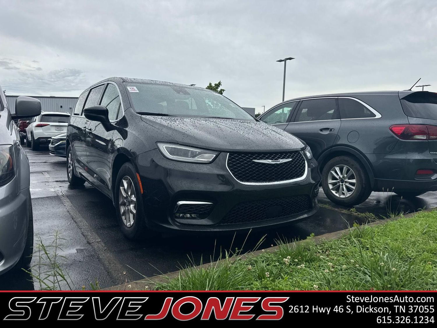 2023 Chrysler Pacifica Touring FWD