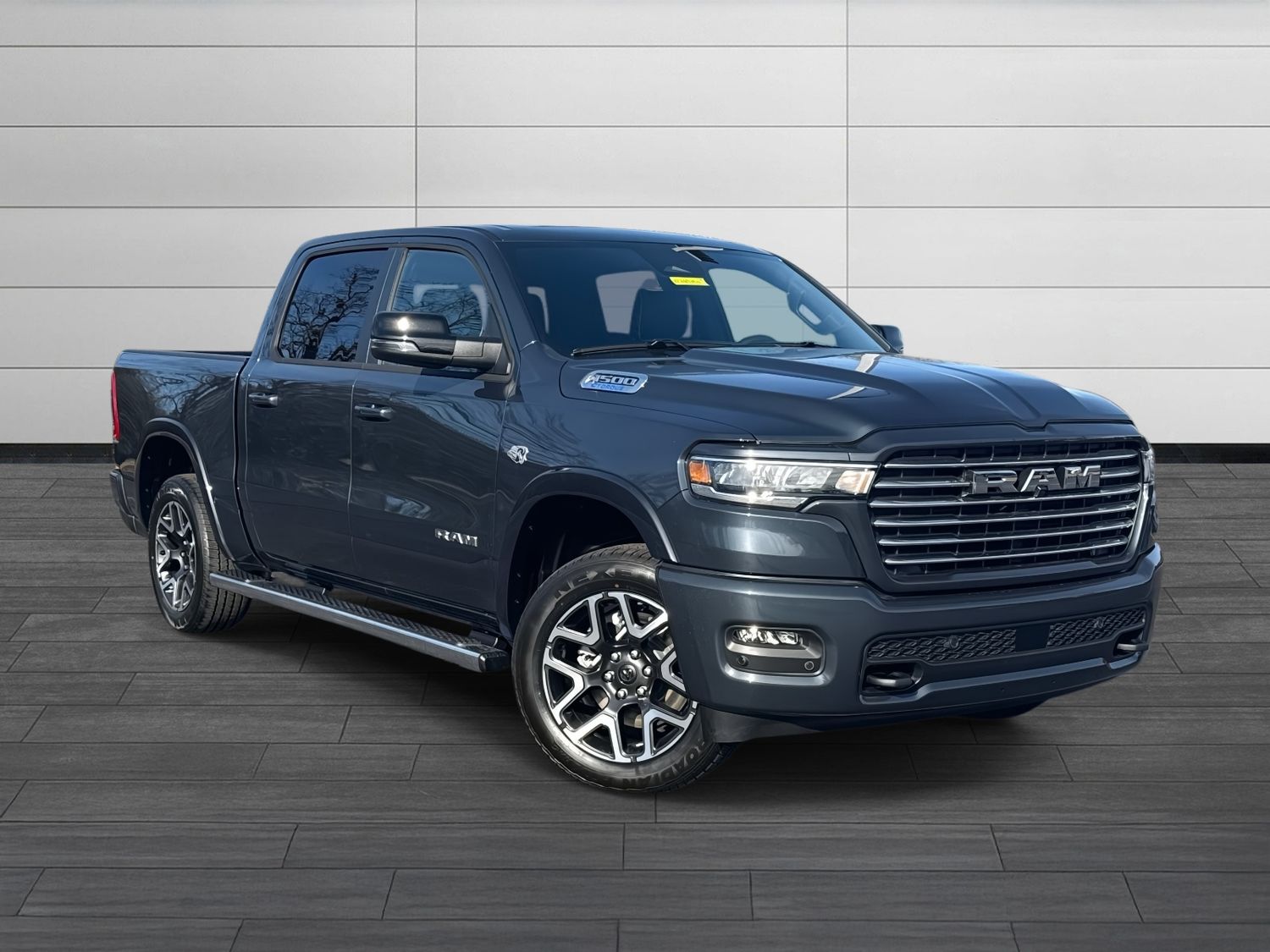 2026 RAM 1500 Laramie Crew Cab 4WD