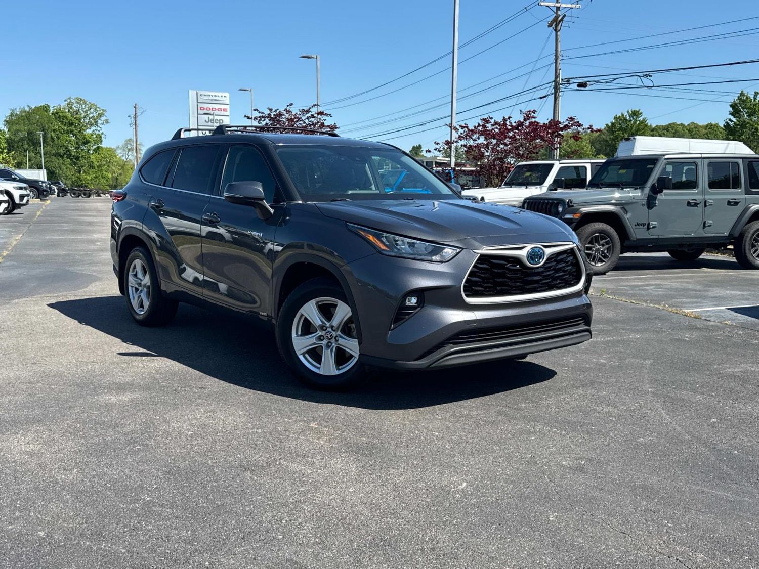 Magnetic Gray Metallic 2020 Toyota Highlander Hybrid LE AWD SUV / Crossover All-Wheel Drive Continuously Variable Transmission