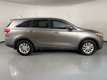 2016 Kia Sorento LX - Titanium Silver exterior view 9