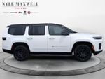 2026 Jeep Grand Wagoneer Summit Obsidian - Bright White Clearcoat exterior view 17
