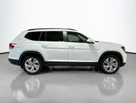 2021 Volkswagen Atlas 3.6L V6 SE w/Technology - Pure White exterior view 4