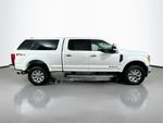 2017 Ford F-250SD Lariat — White Platinum Clearcoat Metallic exterior view 5, for sale at Legend  Auto Sales in Puyallup, WA