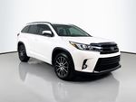 2017 Toyota Highlander SE - Blizzard Pearl exterior view 4