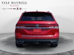 2024 Volkswagen Atlas 2.0T SE w/Technology — Aurora Red Metallic interior and detail view 15, for sale at Nyle Maxwell CDJR Killeen in Killeen, TX