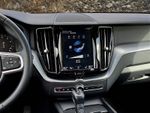 2019 Volvo XC60 T6 Momentum - Onyx Black Metallic exterior view 6