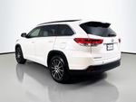 2017 Toyota Highlander SE - Blizzard Pearl exterior view 7