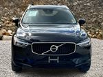 2019 Volvo XC60 T6 Momentum - Onyx Black Metallic exterior view 3