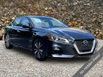 2022 Nissan Altima 2.5 SV - Blue Metallic exterior view 10
