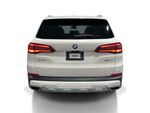 2022 BMW X5 xDrive40i - Alpine White exterior view 3